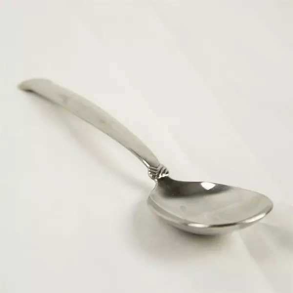 Set of 2 Oneida Satin Rattan Sugar Spoons Stainless Flatware 6"