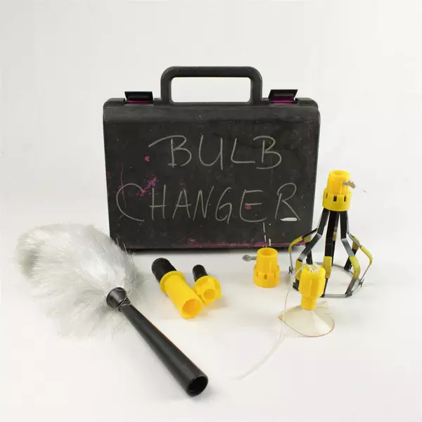 Bay Co Safe-N-Ezy Light Bulb Changer Replacement Parts Only Yellow Black