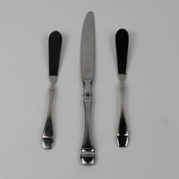 Lot of 3 Oneida Silver Roosevelt Pattern 18/10 SS 2 Butter Knives 1 Dinner Knife