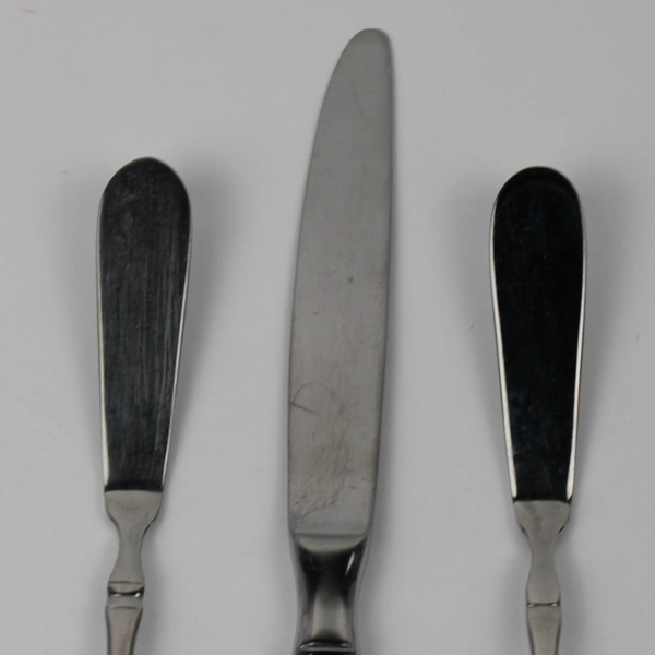 Lot of 3 Oneida Silver Roosevelt Pattern 18/10 SS 2 Butter Knives 1 Dinner Knife