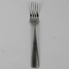 Oneida Silver Quanta Pattern 18/10 Stainless Dinner Fork W/Back Design 8.5" HTF