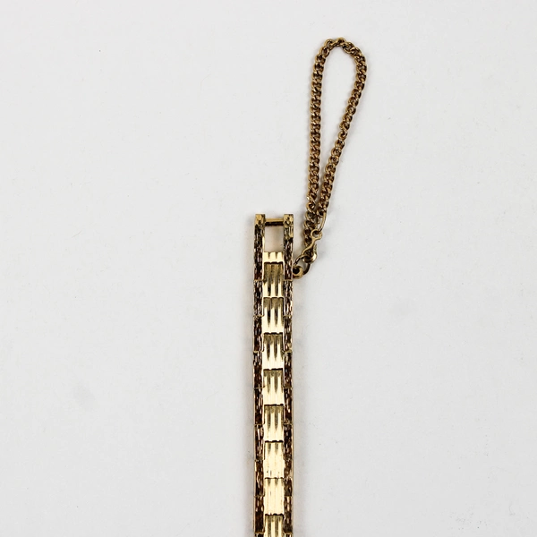 Vintage Medana Gold Tone Heart Shape Women's Wristwatch 6mm Band