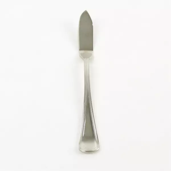 Lot of 3 Oneida Flambe Flatware: Sugar Shell Spoons & Butter Knife