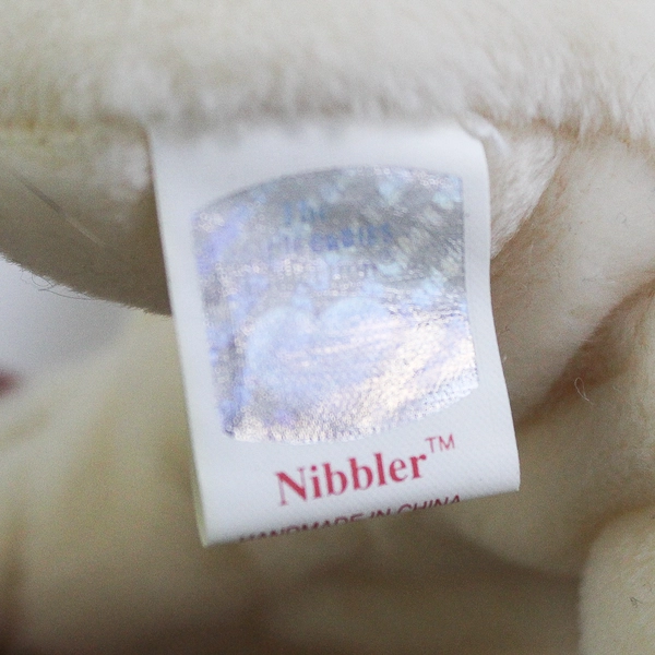 TY Beanie Babies Nibbler 1999 Blond Bunny Rabbit W/ Ear Tag Error 1998 Plush Toy