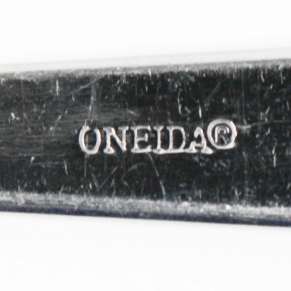 Oneida Silver Dorset Pattern 18/0 Stainless Oval Shaped Soup Spoon 7.25" Good