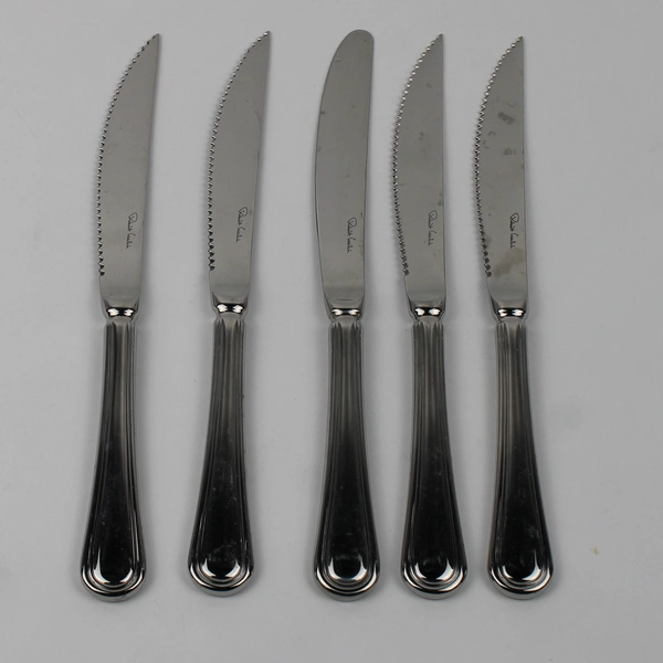 Lot of 5 Robert Welch Aston Pattern 18/10 SS 4 Steak Knives 1 Dinner Knife 