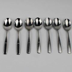 Lot of 7 Providence Plaza Pattern Stainless Oval Shaped Soup Spoons 7.25" Good