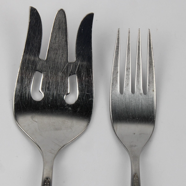 Lot of 2 Oneida Silver Dowry Pattern 1 Dinner Fork 1 Cold Meat Serving Fork Rare