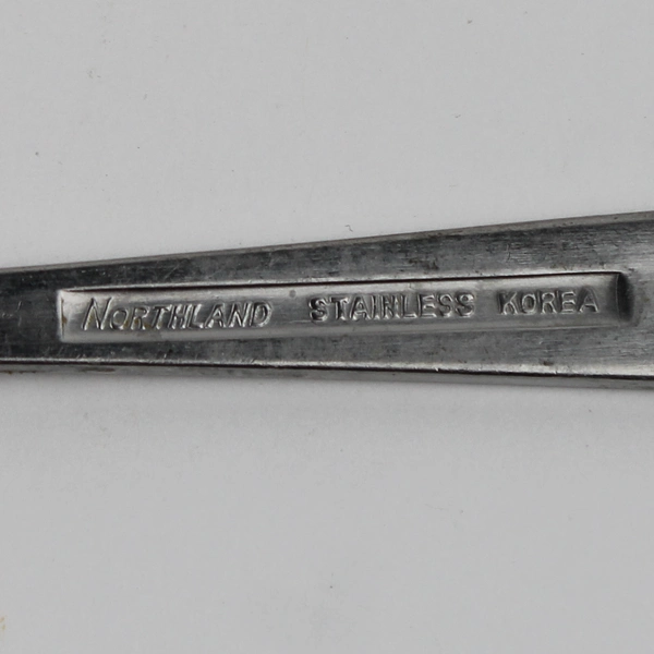 Lot of 4 Oneida (Northland) Dane Pattern 3 Teaspoons 1 Oval Soup Spoon Good HTF