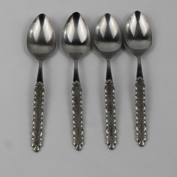Lot of 4 Oneida Silver Rose Queen Pattern Stainless Teaspoons 6" Good
