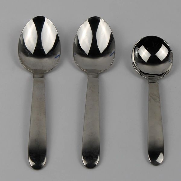 Lot of 3 Oneida Silver Raffia Pattern Various Stainless Soup Spoons Rare Good