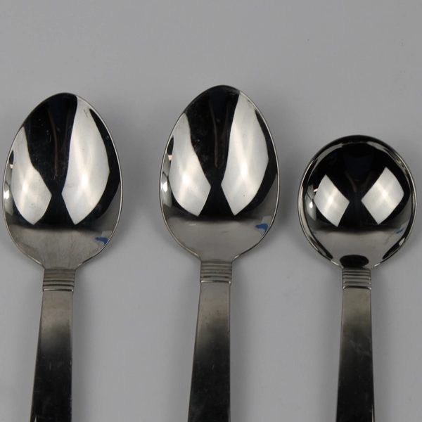 Lot of 3 Oneida Silver Raffia Pattern Various Stainless Soup Spoons Rare Good