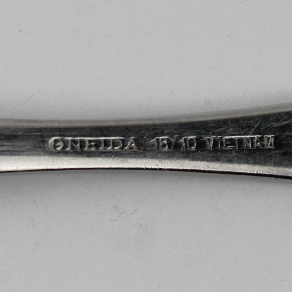 Lot of 6 Oneida Silver Roosevelt Pattern 18/10 SS Oval Shaped Soup Spoons 7" 