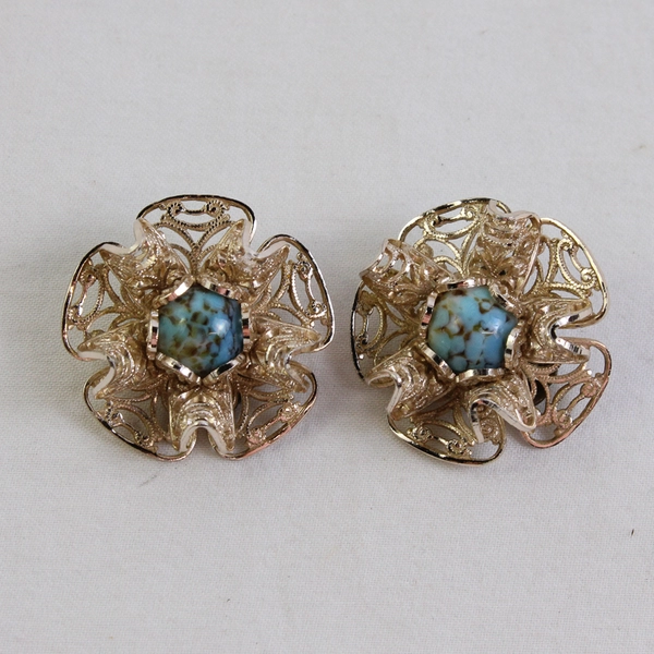 VTG Silver-Tone Filigree Faux Turquoise Cabochon Clip-On Earrings