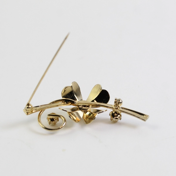 Vintage Gold-Tone Shamrock Flower Imitation Pearls Brooch