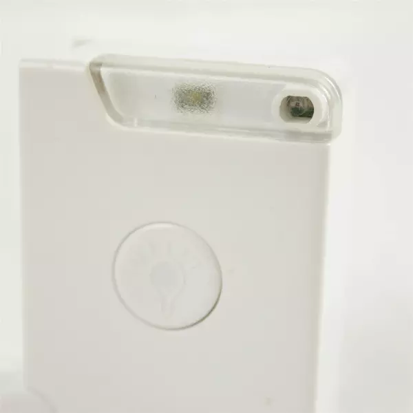 Scosche ReviveLite Home Charger with Nightlight iPhone 4 IPHC