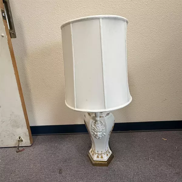 Vintage Hand Painted Gold Trim Porcelain Urn Shaped Lamp Drum Shade