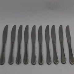 Lot of 10 Oneida Joanne Dinner Knives 9.5" Stainless