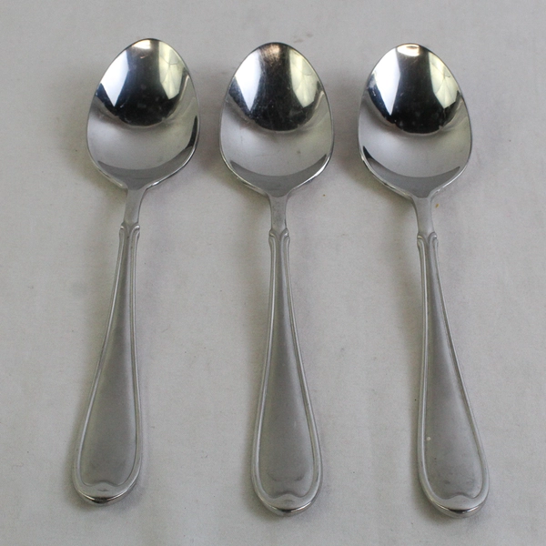 Lot of 3 Wallace Silver Summerset Frost 18/8 Stainless Oval Soup Spoons 7" China