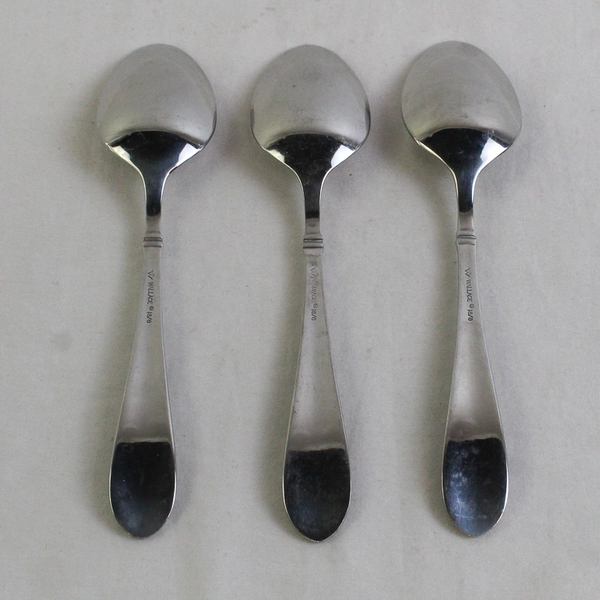 Lot of 3 Wallace Silver Summerset Frost 18/8 Stainless Oval Soup Spoons 7" China