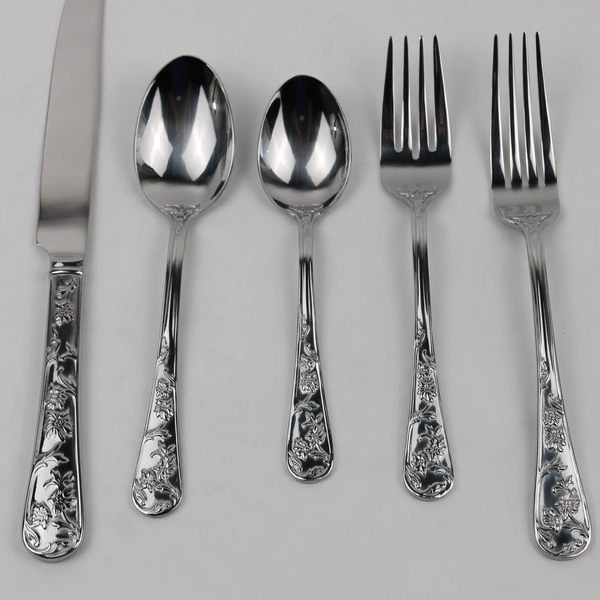 Lot of 6 Reed & Barton Queen's Garden Pattern SS 5-Piece Place Setting Flatware