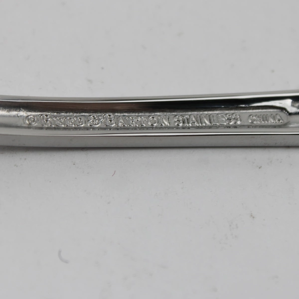 Lot of 20- Four Reed & Barton Queen's Garden Pattern SS 5-Piece Place Setting