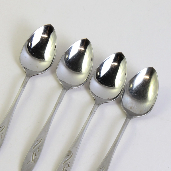 Lot of 4 Oneida Oneidacraft Deluxe Ember Glow Stainless Teaspoons 6" Good