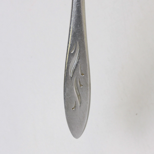 Lot of 4 Oneida Oneidacraft Deluxe Ember Glow Stainless Teaspoons 6" Good