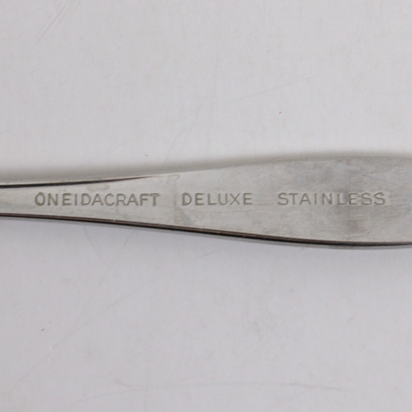 Lot of 4 Oneida Oneidacraft Deluxe Ember Glow Stainless Teaspoons 6" Good