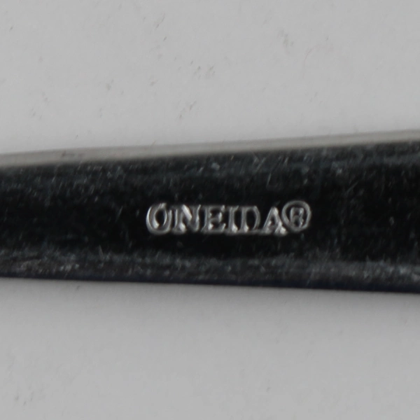 Lot of 20- Four 5-Piece Place Settings Oneida Flatware Silver Dorset Pattern