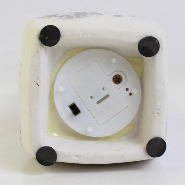 Decorative Ceramic Snowman Battery Operated Light 7" UNTESTED