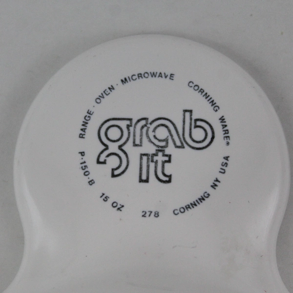 Set of 2 Corning Ware Grab It Bowls No Lid White P150B USA Made Handle