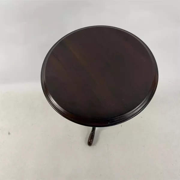 Vintage Ethan Allen Mahogany Wood Georgian Pedestal End Table 