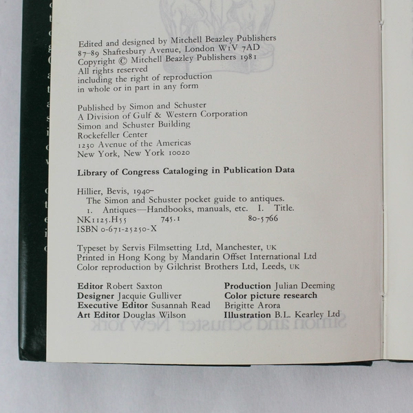 Simon & Schuster Pocket Guide to Antiques by Bevis Hillier, 1981 Edition