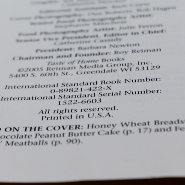 Taste of Home 2005 Quick Cooking Annual Recipes Hardcover - Good Condition