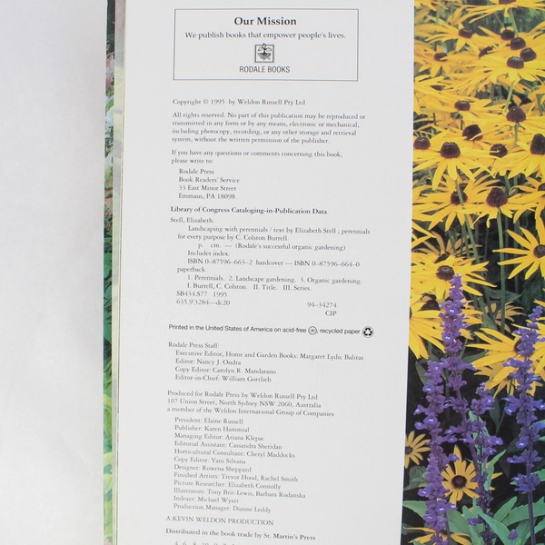Landscaping With Perennials by Elizabeth Stell Rodale 1995 Hardcover