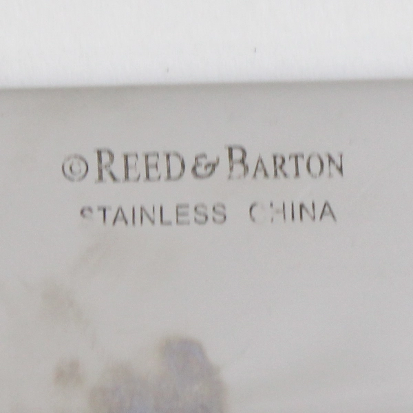 A Set of 4 Reed & Barton Brookshire Stainless Solid Handle Steak Knives 9.75 In