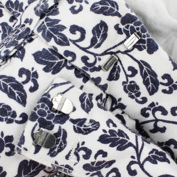 Level 99 Blue Floral Shorts Women's Size 28