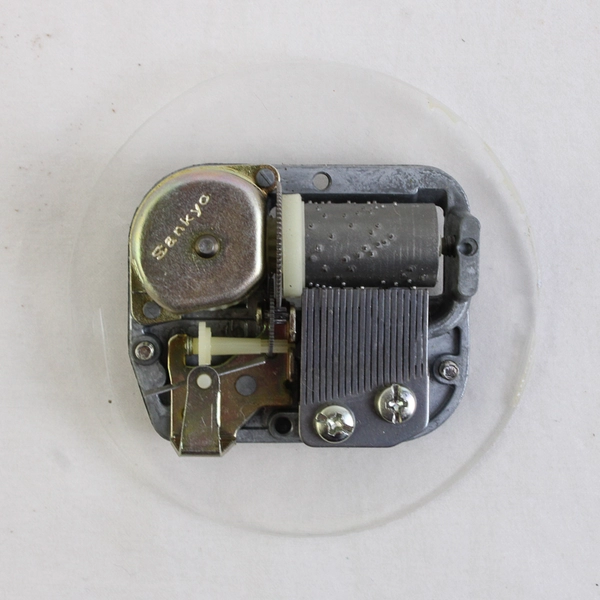 Sankyo Wind Up Music Box Movement "Silent Night" Song