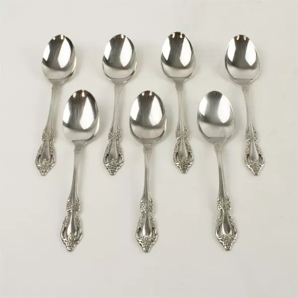 Set of 7 Oneida Raphael Stainless Oval Soup Spoons 
