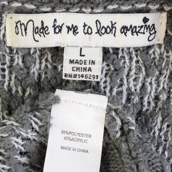 Made For Me To Look Amazing Junior's L Gray Short Sleeve Sweater Dress