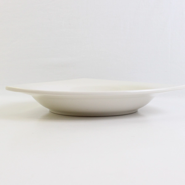 Syracuse China Quadra Solid White Color Ceramic Triangular Plate 10.75" Diameter