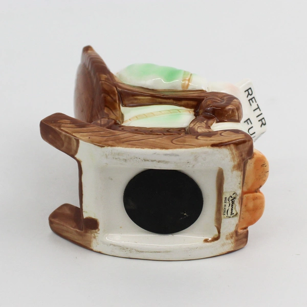 VTG Norcrest Rocking Older Man Retirement Fund Ceramic Bank Korea