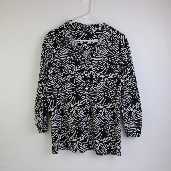 Notations Black and White Leopard and Zebra Print Button-Up Women's Large