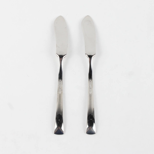 Lot Of 2 Dansk Orion Pattern Butter Knives 18/10 Stainless 7.25" Long Good