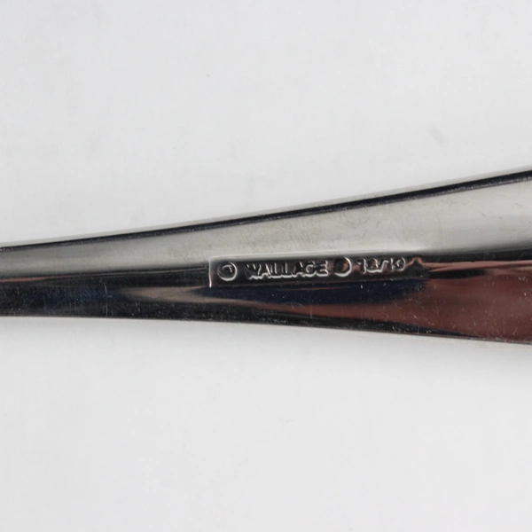 A Wallace Silver Summerset Frost Pie Server 18/10 Stainless 10.75" Indonesia