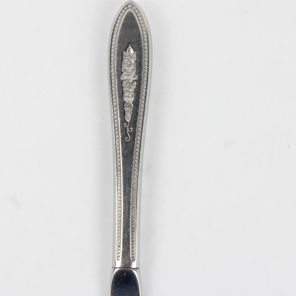 Lot of 3 International Silver Brocade Pattern Dinner Knives Stainless 9" Long