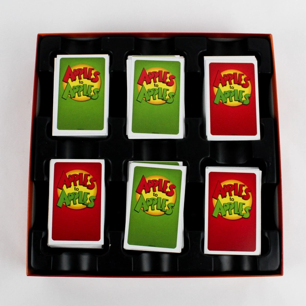 2007 Mattel Apples to Apples Complete Card Game