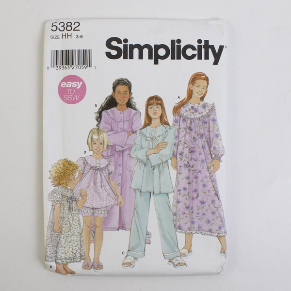 Simplicity 5382 Easy to Sew Nightgown, Robe & PJs Patterns Girls Size HH (3-6)