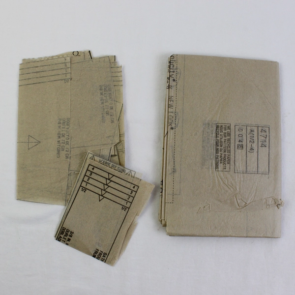 Simplicity 4714 Toddlers Dress & Outfit Patterns Girls Size A (1/2, 1, 2, 3, 4)